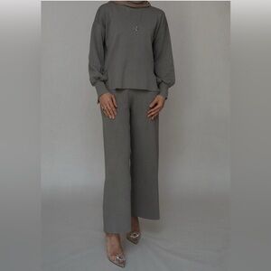 Women’s 2 Piece Knit Lounge Set- NWOT